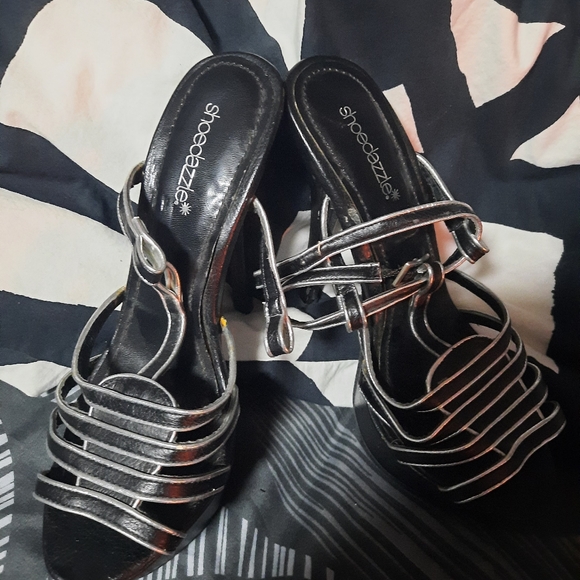 Sandals - Picture 2 of 2